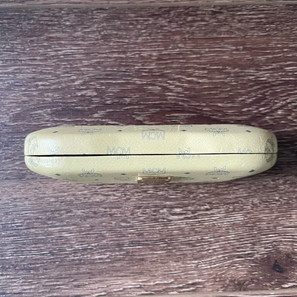 MCM glasses/case